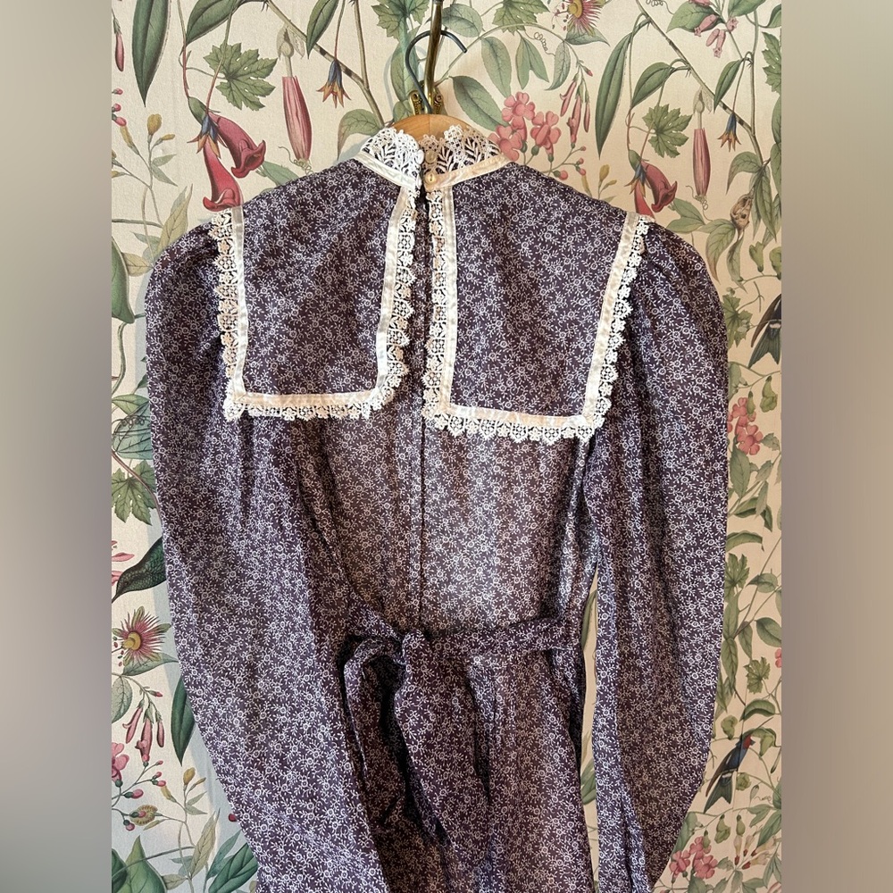 Authentic Floral Purple Gunne Sax - Picture 6 of 6